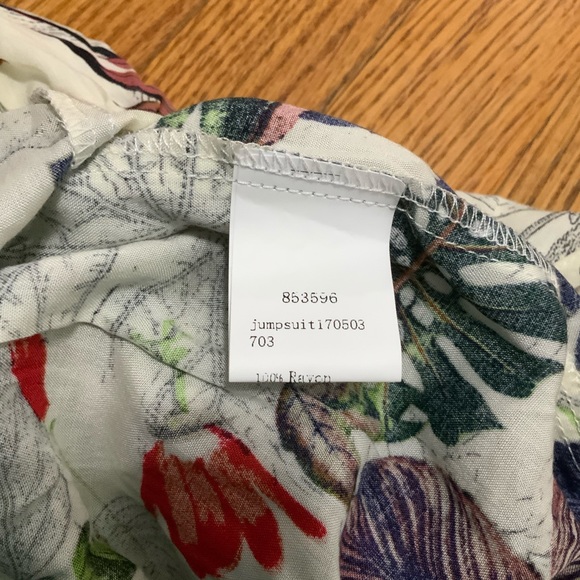 SHEIN Floral Romper - Picture 6 of 6